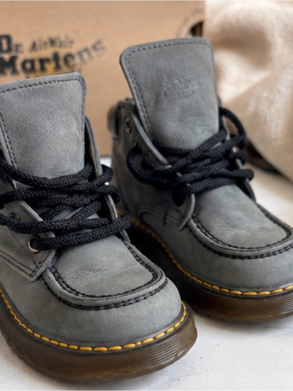 RARE Vintage Dr. Martens Kids Boots Gray Nubuck Deadstock Size 9 Toddler NWOT